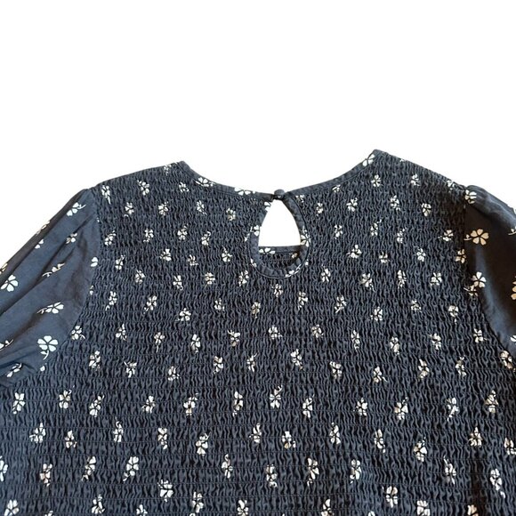 Marine Layer Grey Floral Print Long Sleeve Shirt Fit & Flare Smocked Size Large - Picture 8 of 12